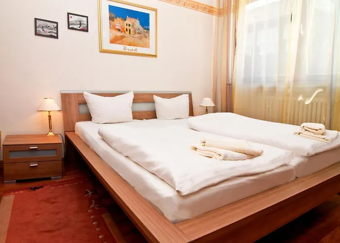 Kugel ゲストハウス 2*